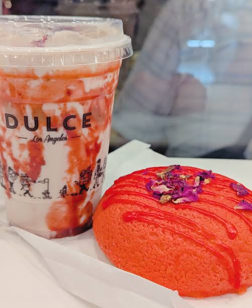Cafe Dulce Little Tokyo fluffy filled donut