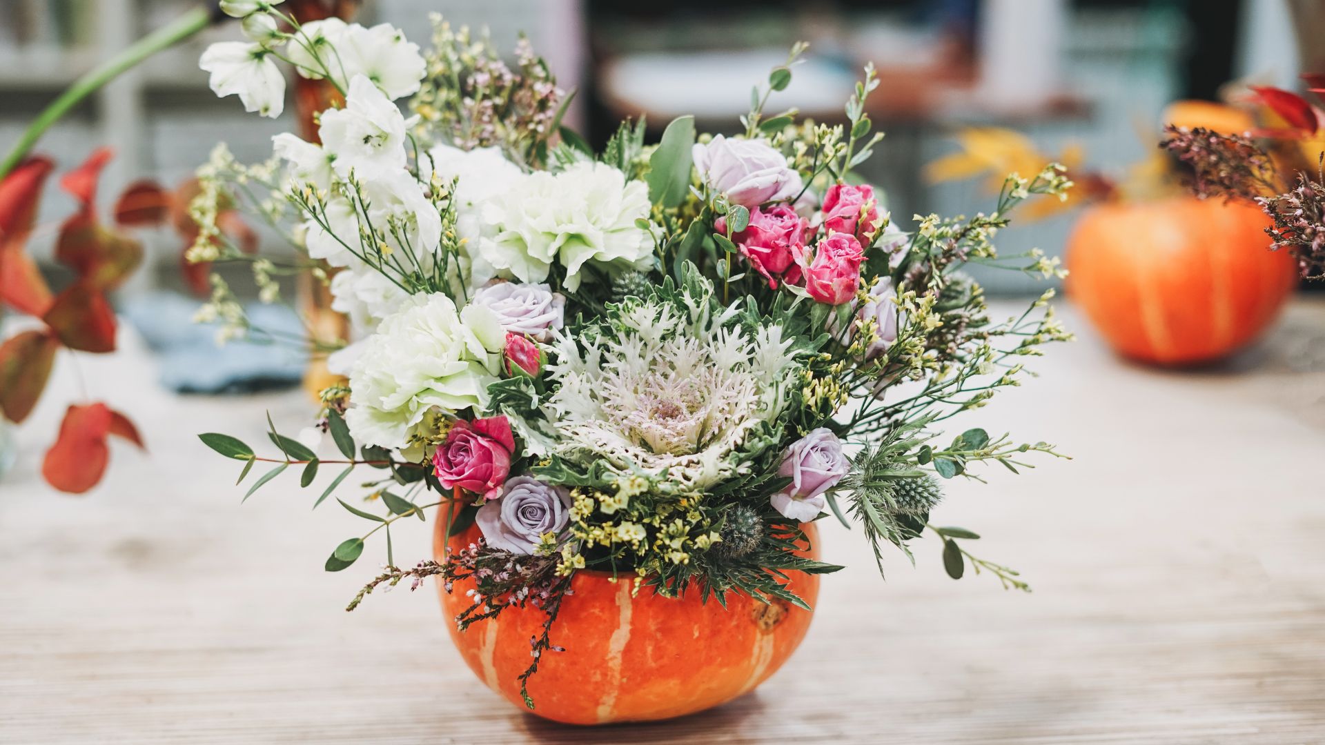 Botanical details, blooms and foliage in an editorial floral arrangement