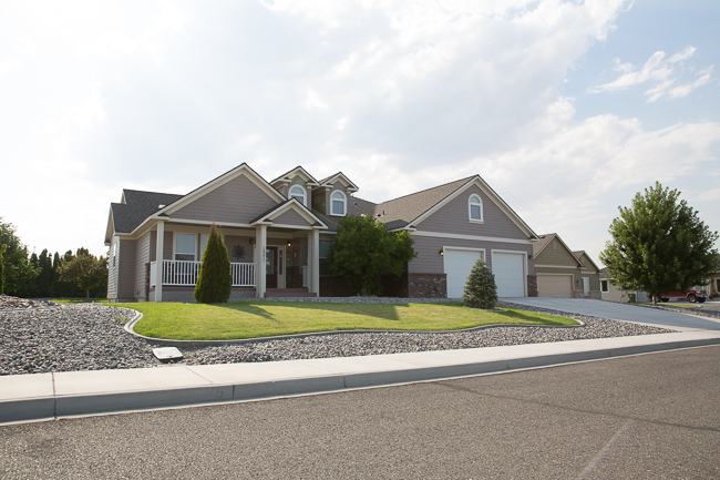 Brentwood Place Northeast property in Lake Forest Park