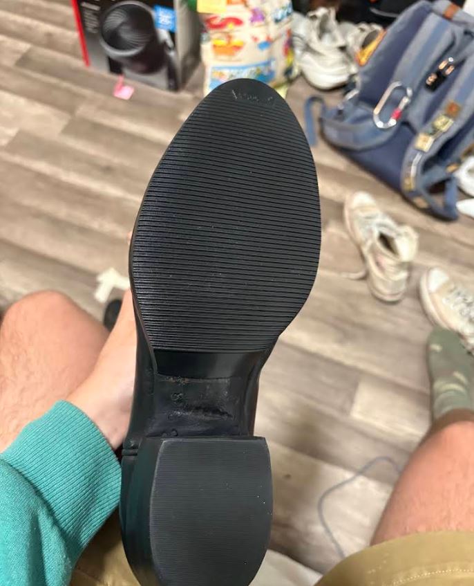 Restored shoes and leather goods
