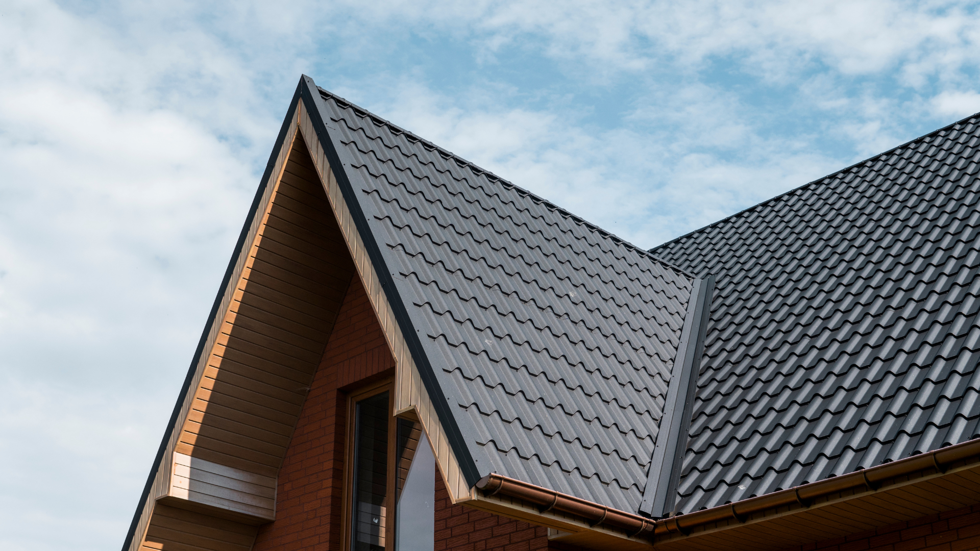 Residential roof image Boston Massachusetts
