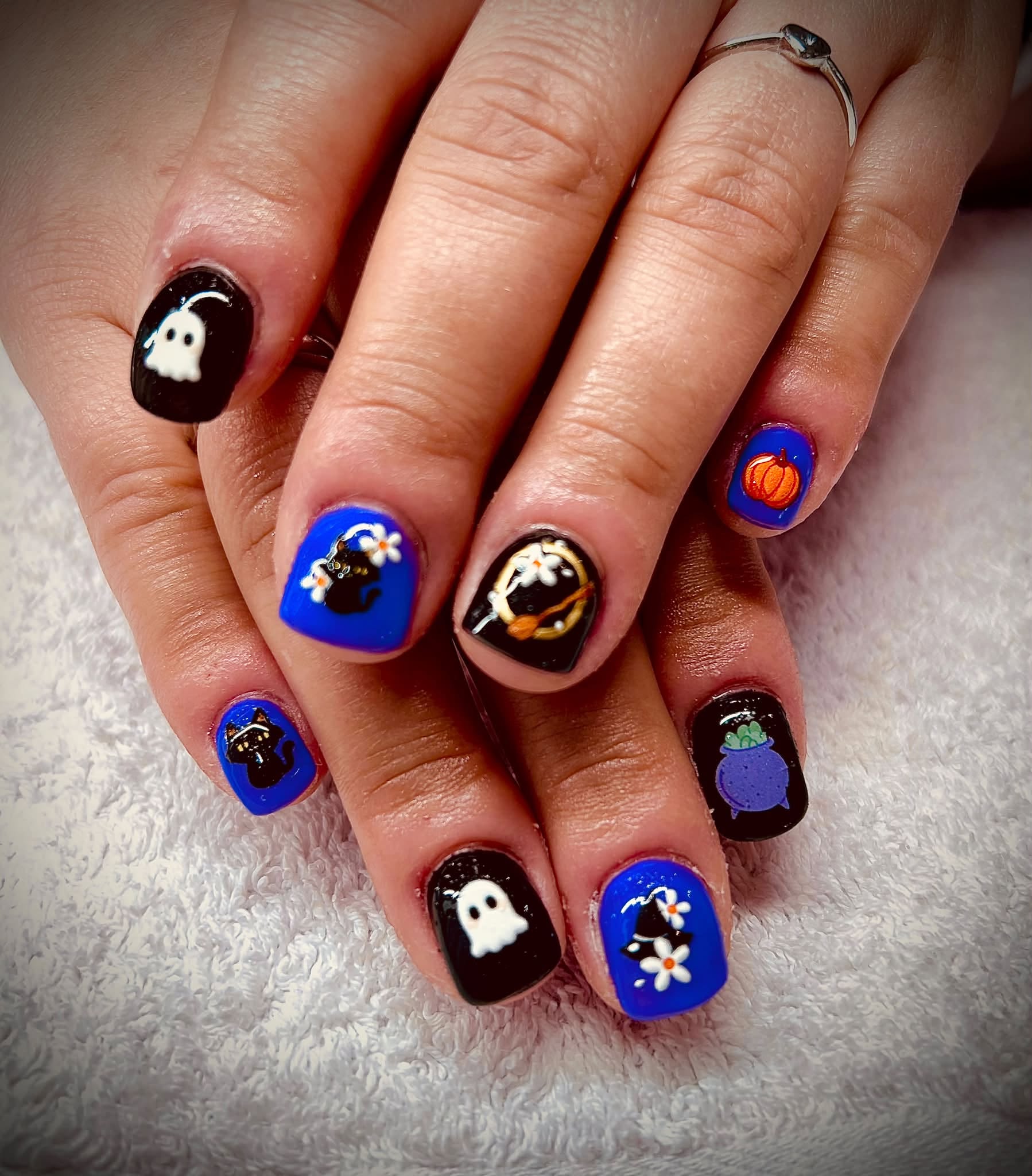 Nail photograph supplied for the Nail Elegance website