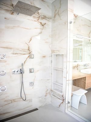 {{ custom_values.service_2 }} in {{custom_values.area_2})