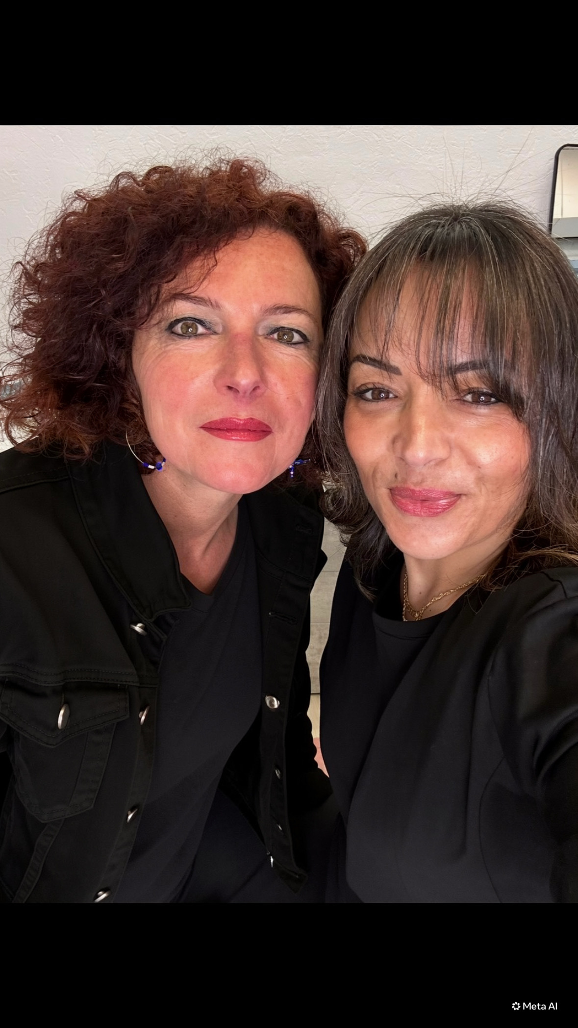 Cliente satisfaite maquillage permanent – regard sublimé
