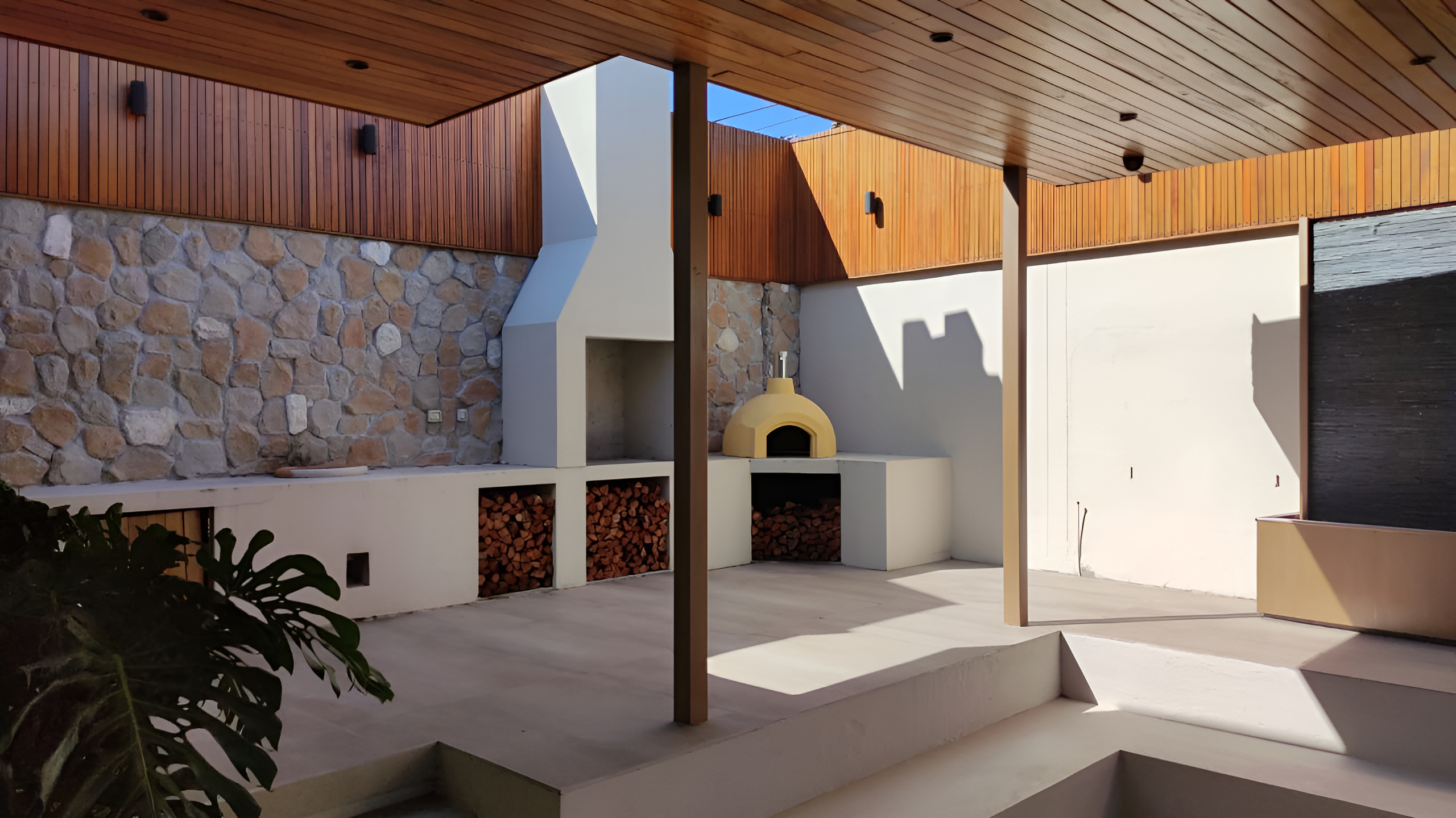 IglOven installed in a modern South African outdoor entertainment area