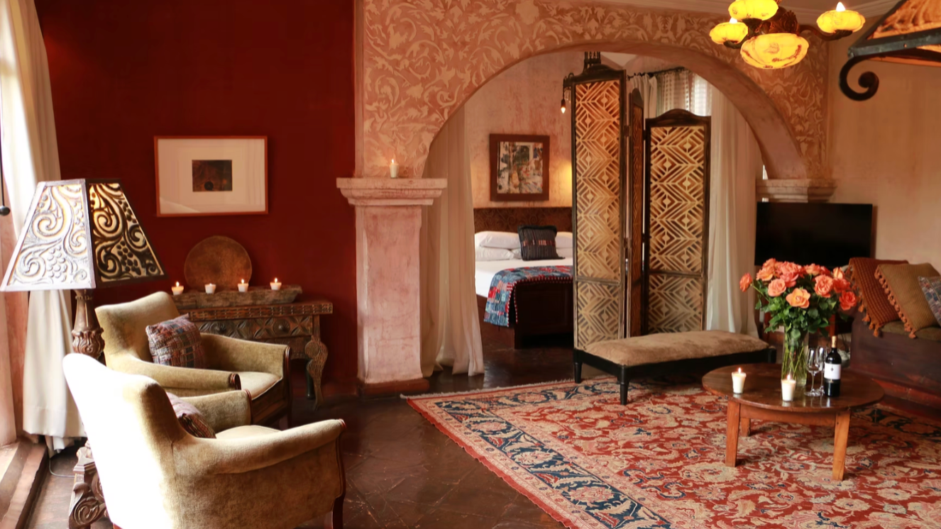 A modernly decorated room at the Hotel Panza Verde in Antigua