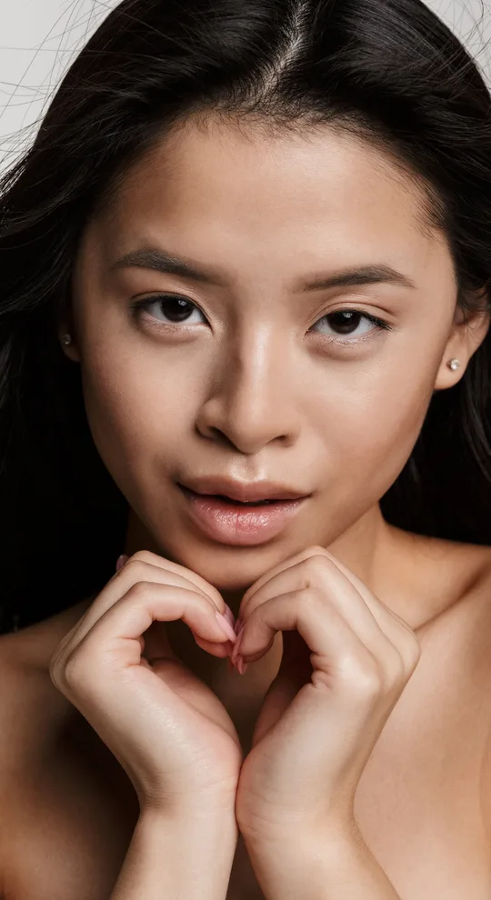 Dr. Donna's licensing credentials as a trained cosmetic surgeon