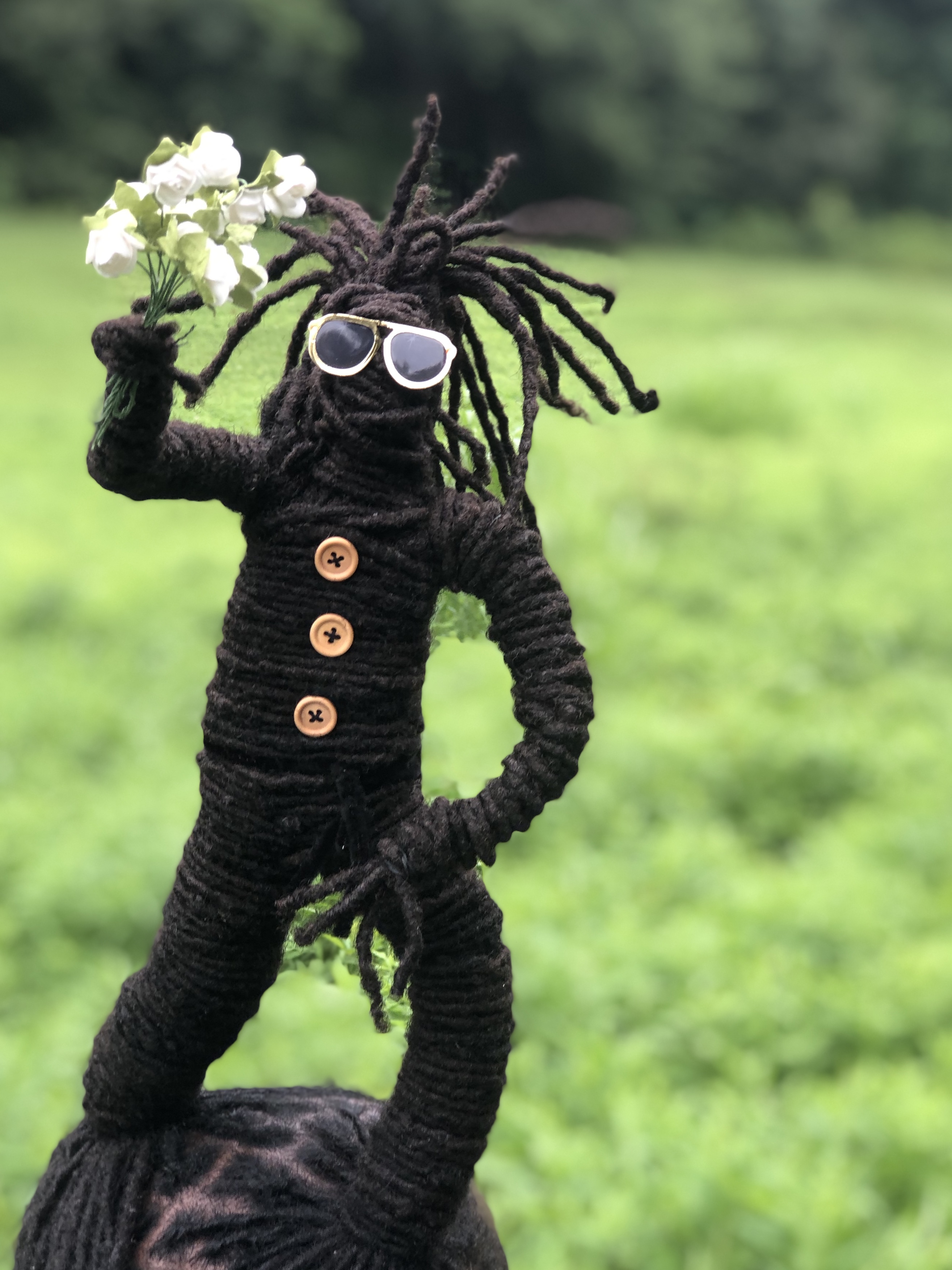 Yonni LOC fantasy styling