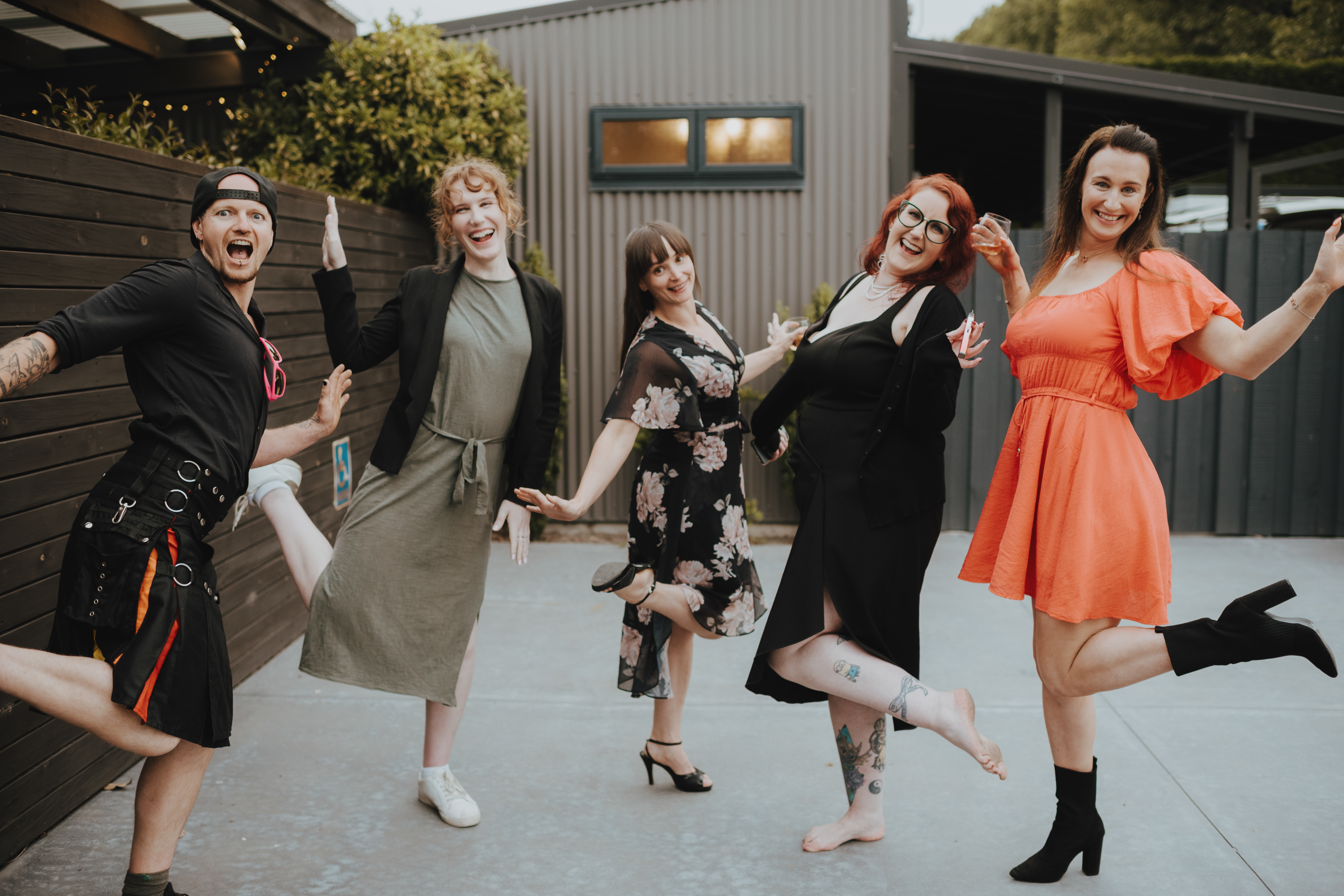 friends of the newlyweds for a funny photo friends of the newlyweds for a funny photo