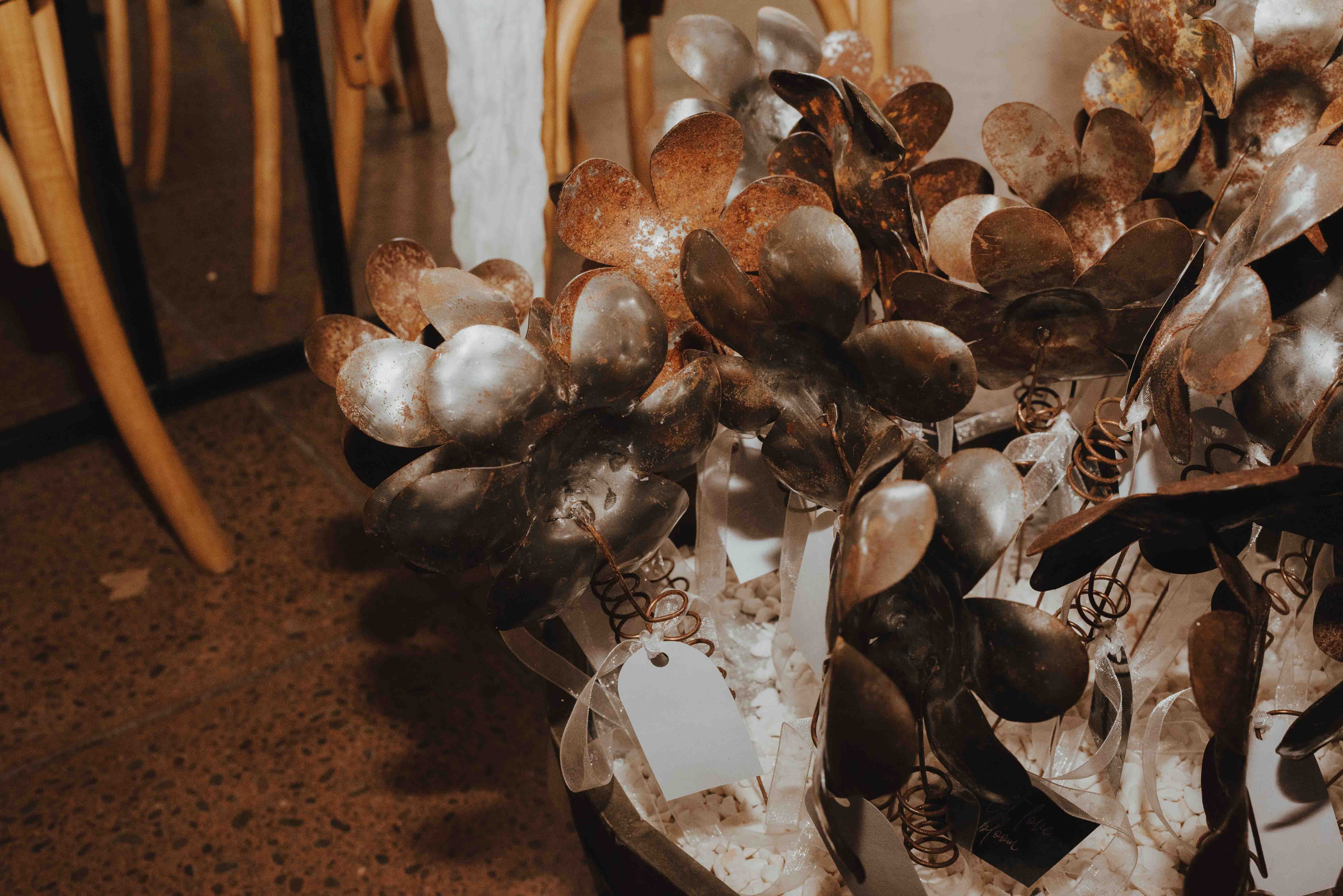 metal work flowers as wedding favors metal work flowers as wedding favors