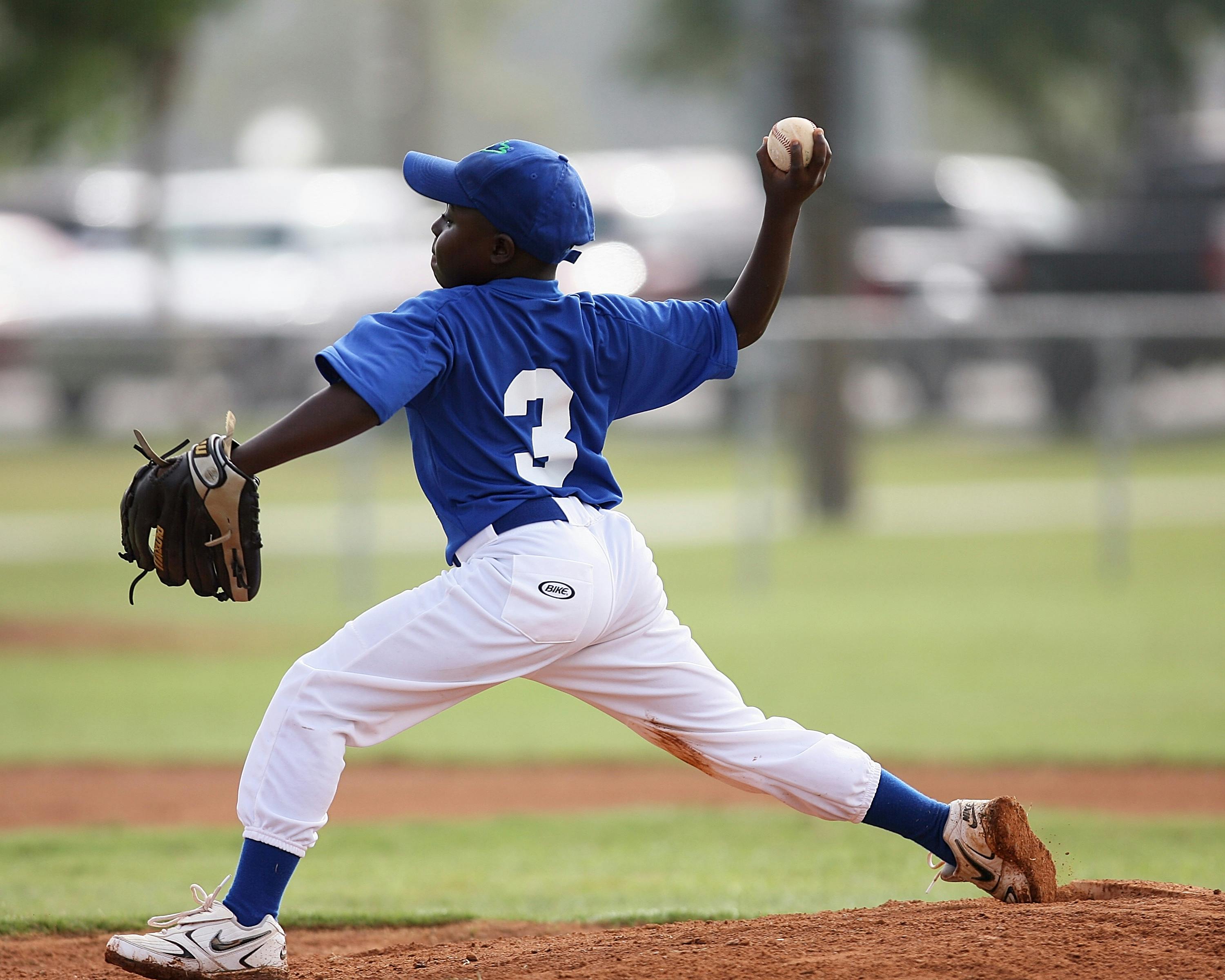 Boy throwing a baseball
