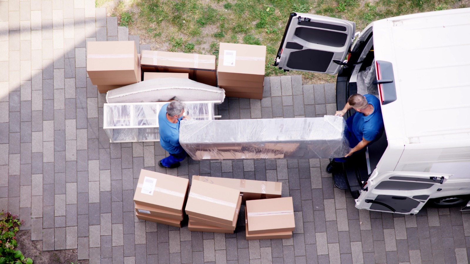 Getting Rid of a Couch or Mattress in Highland: What Are Your Options?