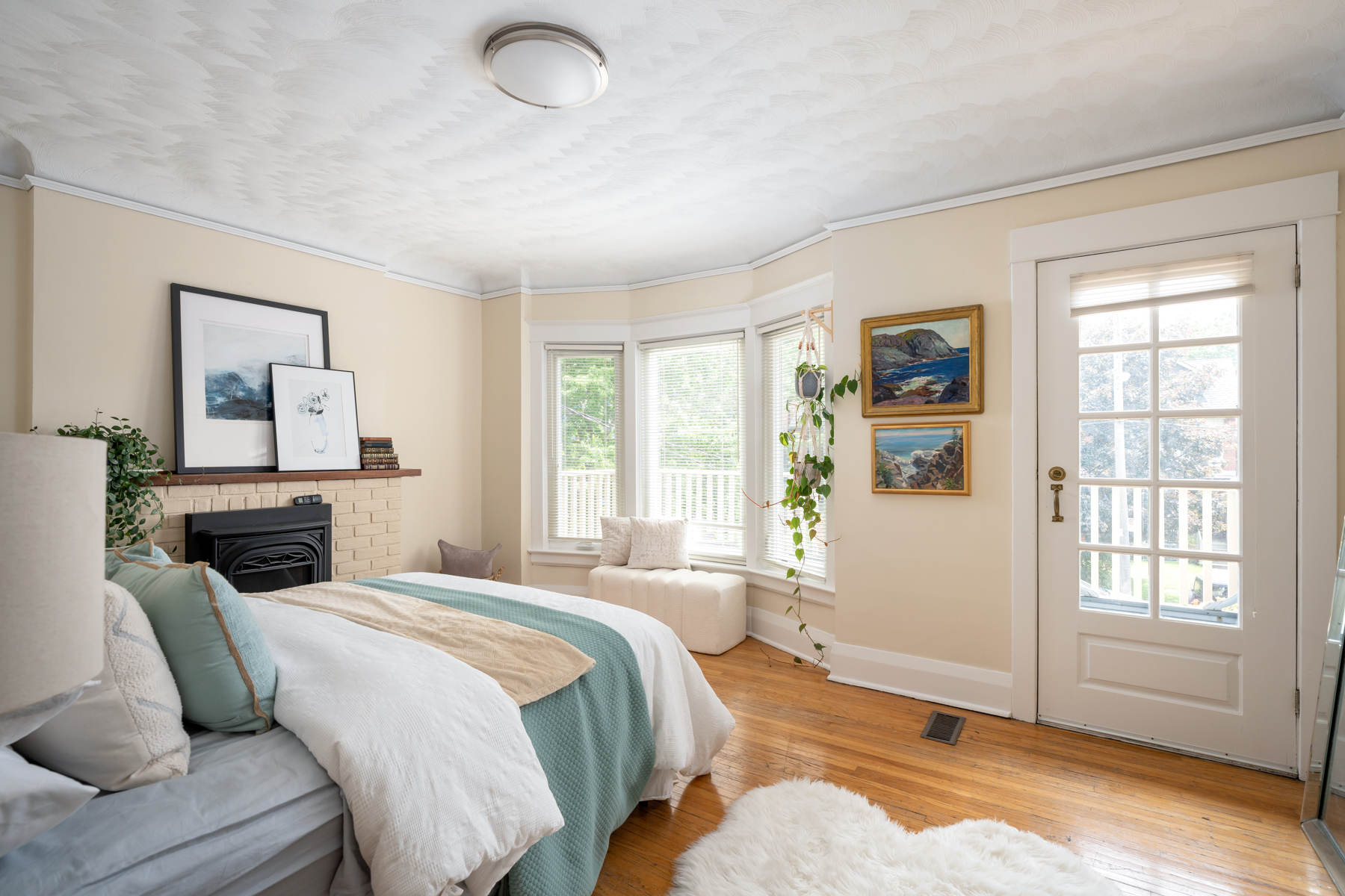 Second bedroom