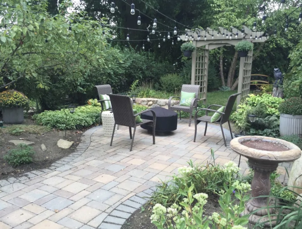 Hardscape patio and outdoor living service