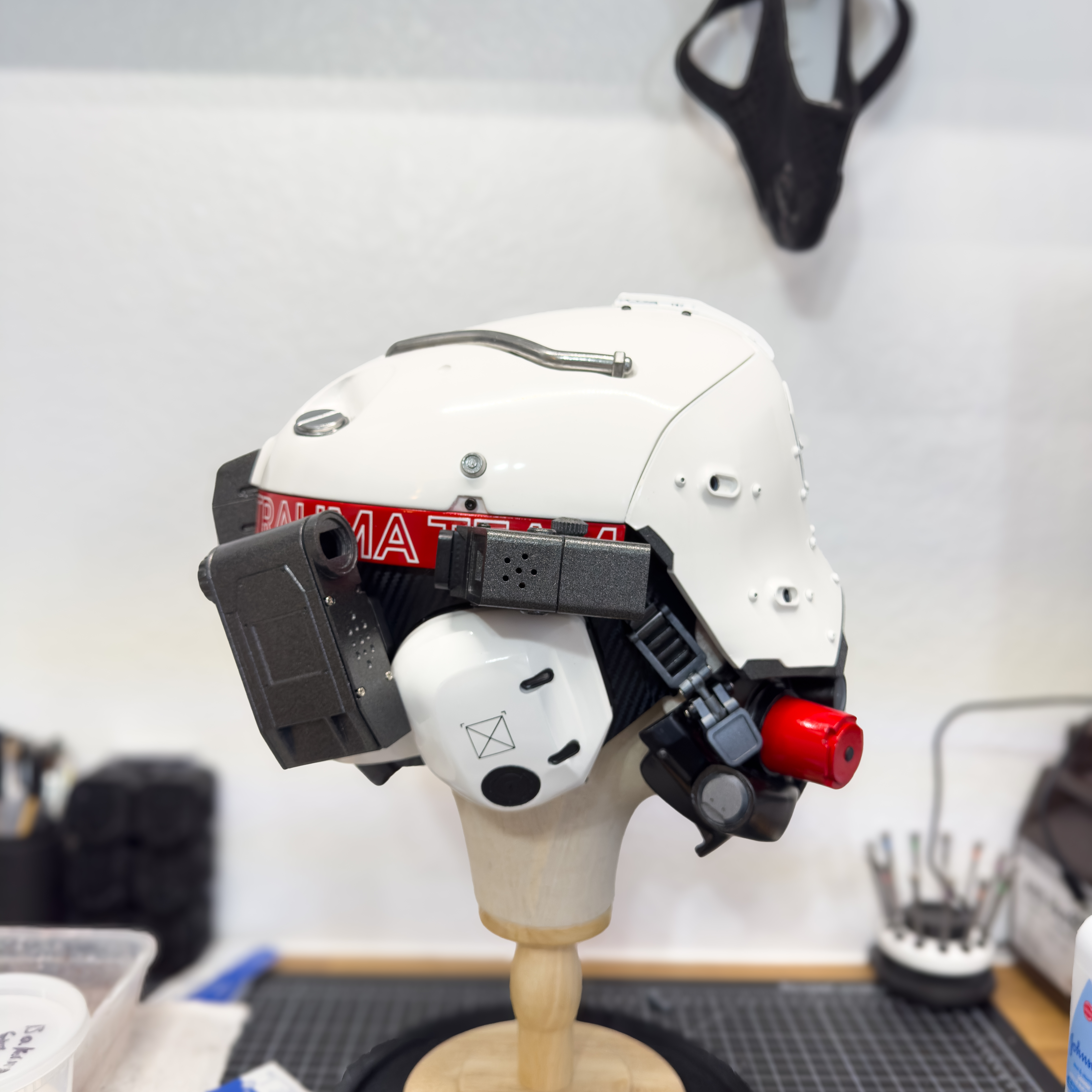 Trauma Team helmet prop build