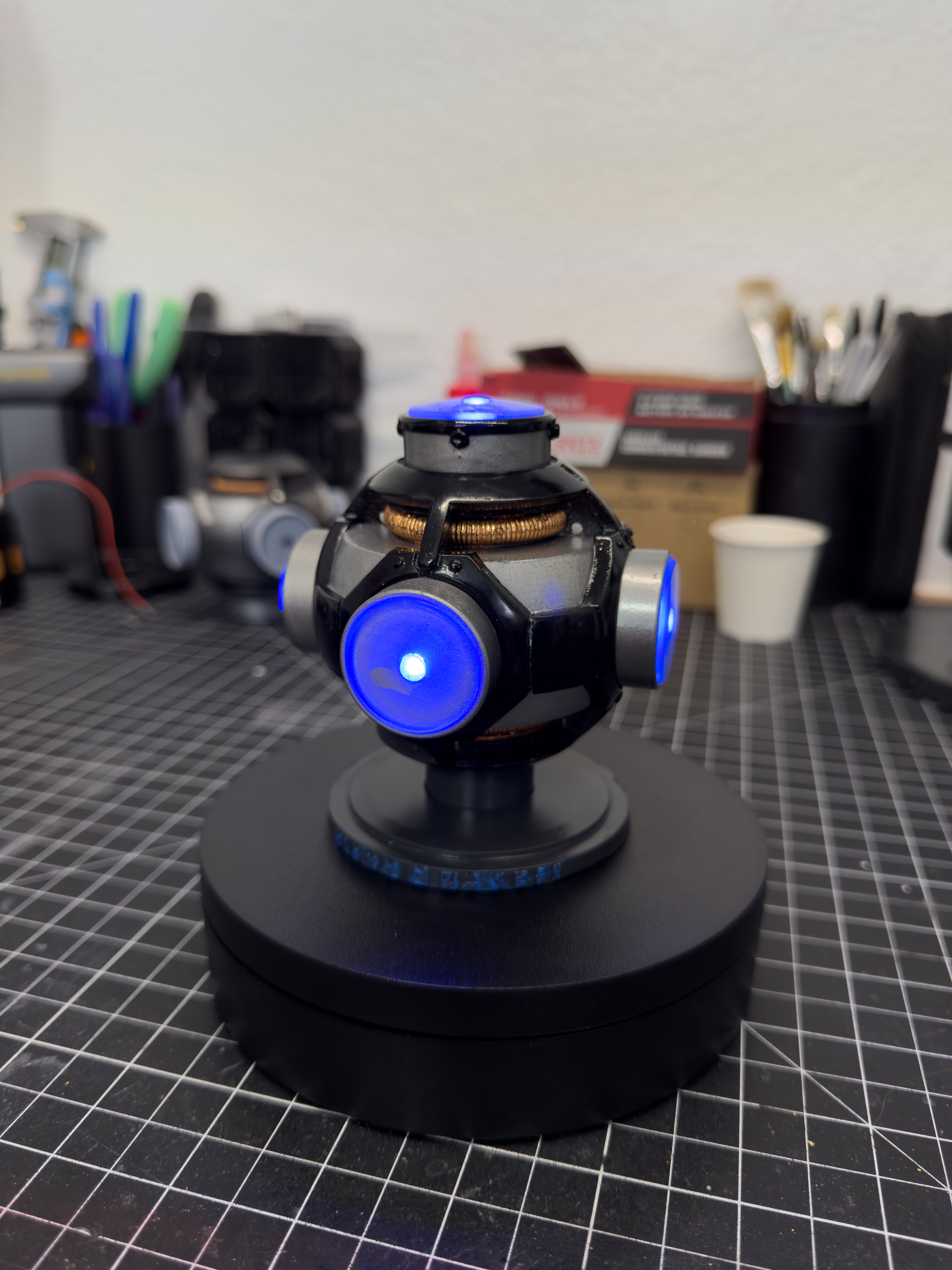 Blade UV grenade prop build