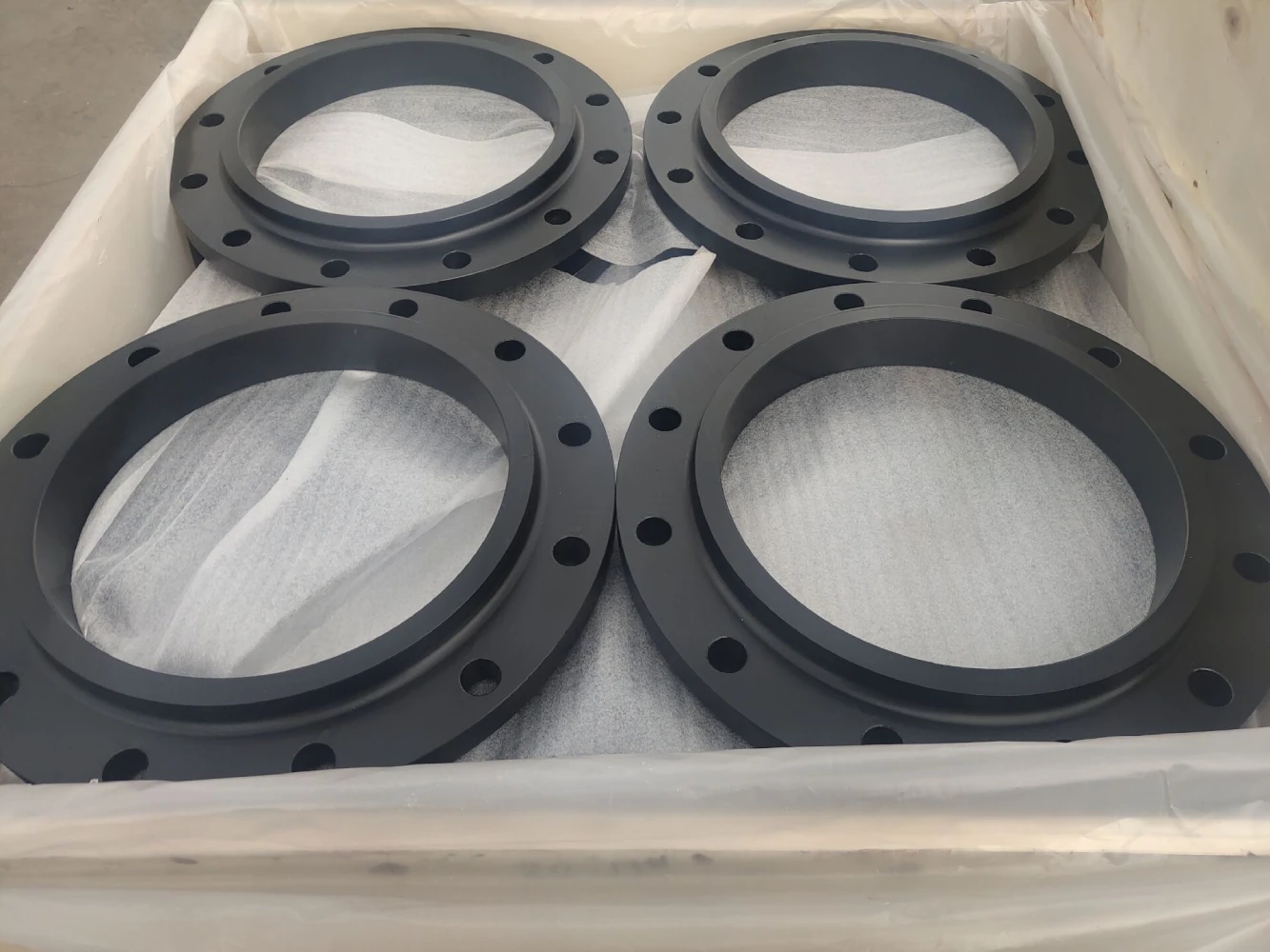 Plastic Flange Protectors vs Steel Flange Protection – What Works Best?