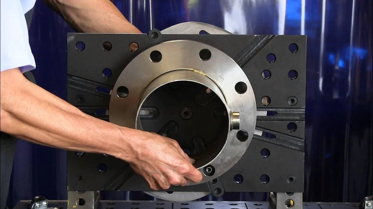 What Role Do Insulating Sleeves Play in Flange Bolt Isolation?