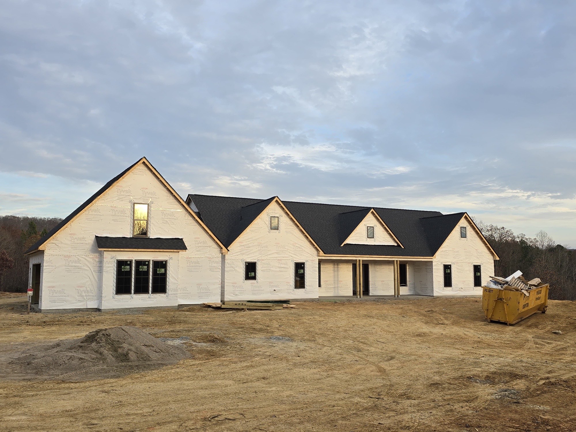CertainTeed Landmark architectural shingle roof on new construction