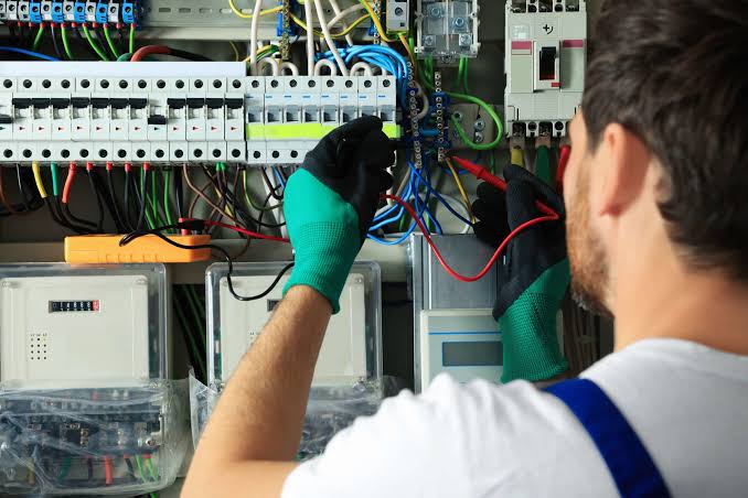 Commercial building electrical services