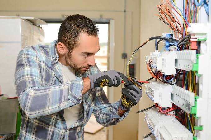A Practical Approach to Commercial Electrical Maintenance