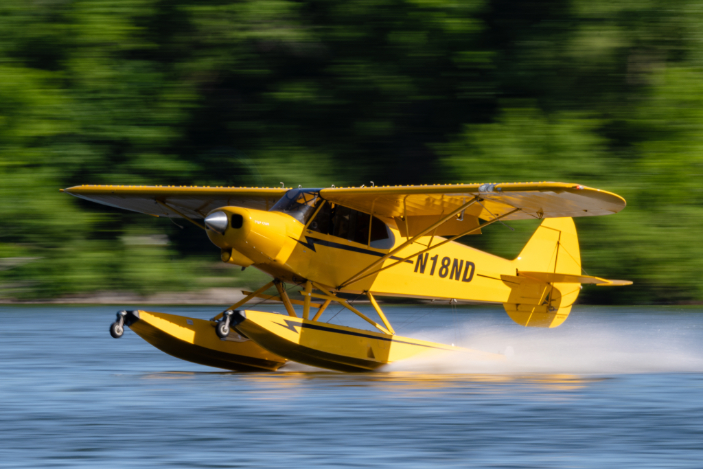 Seaplane on the water, single-engine floatplane rating training