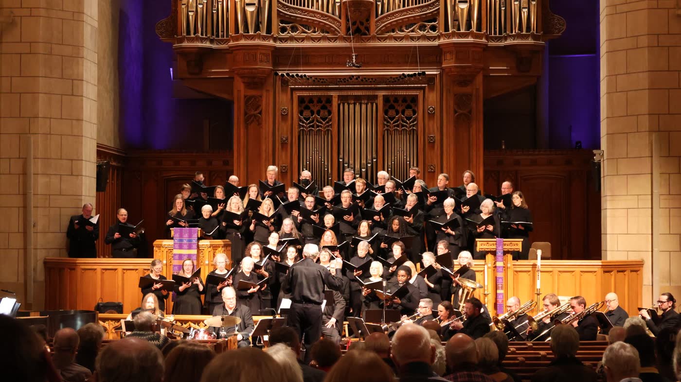 Chorus Polaris with brass and percussion at Hennepin Avenue United Methodist Church