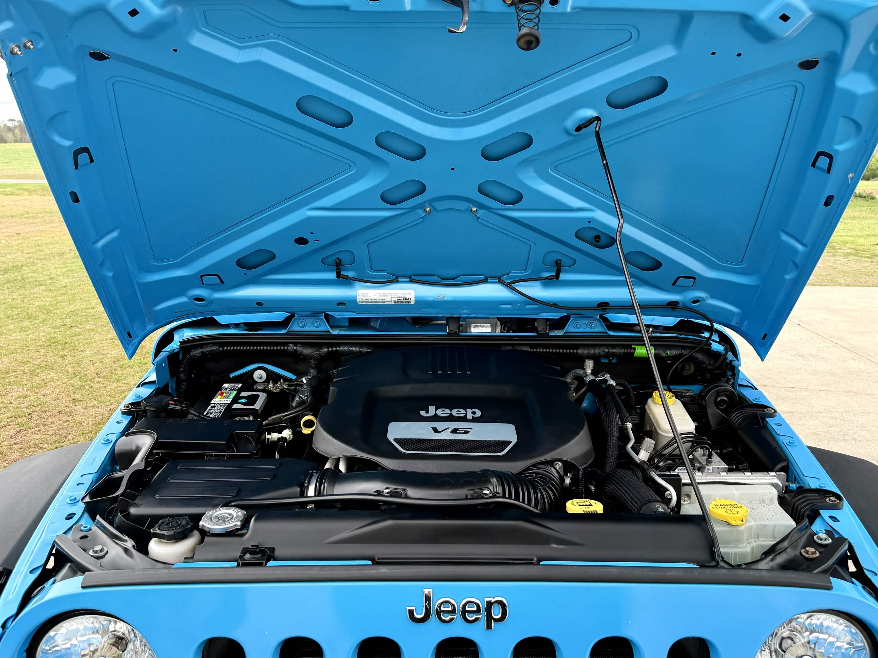 Top Notch Detailing - Photo 13