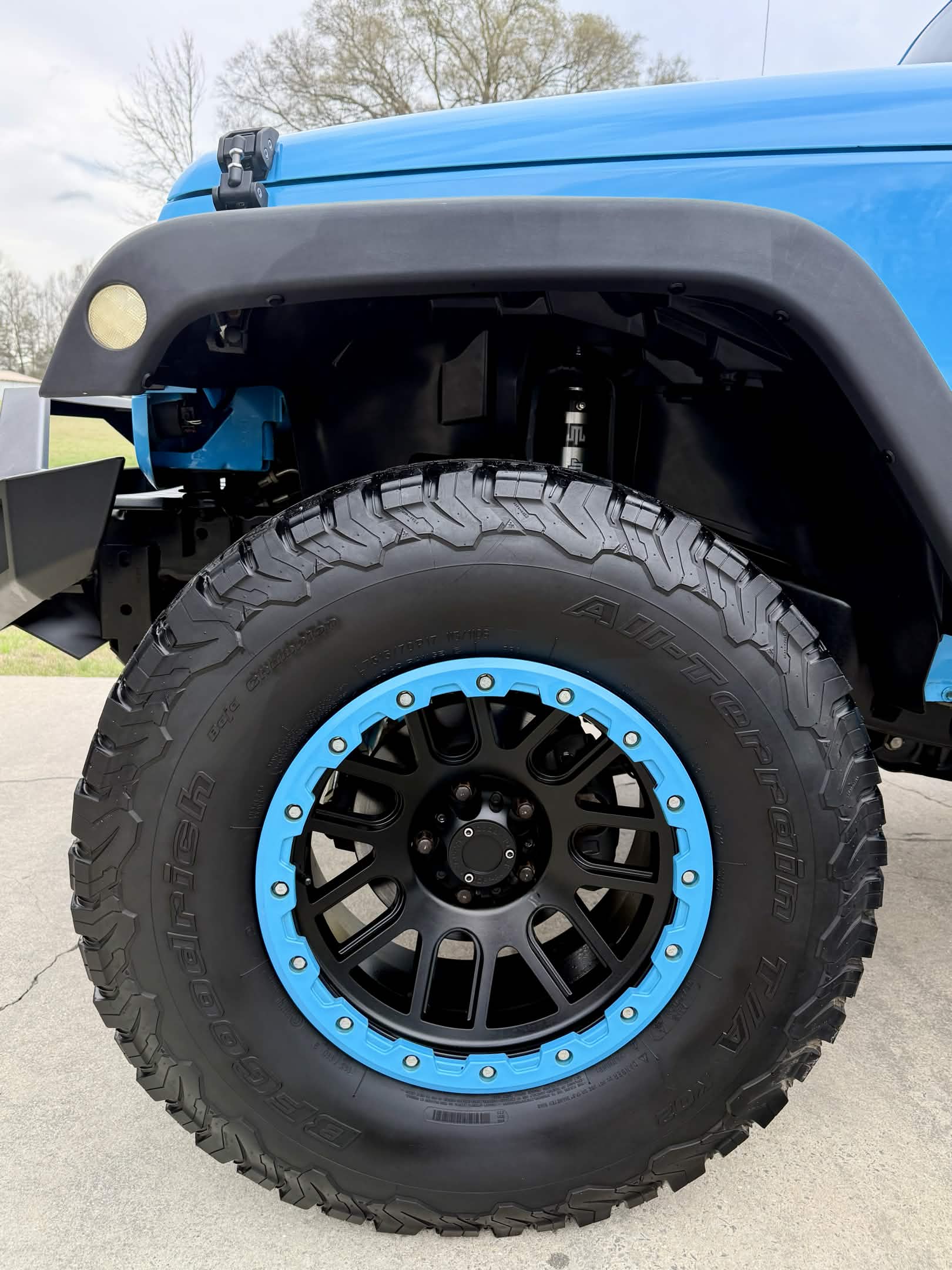 Top Notch Detailing - Photo 15