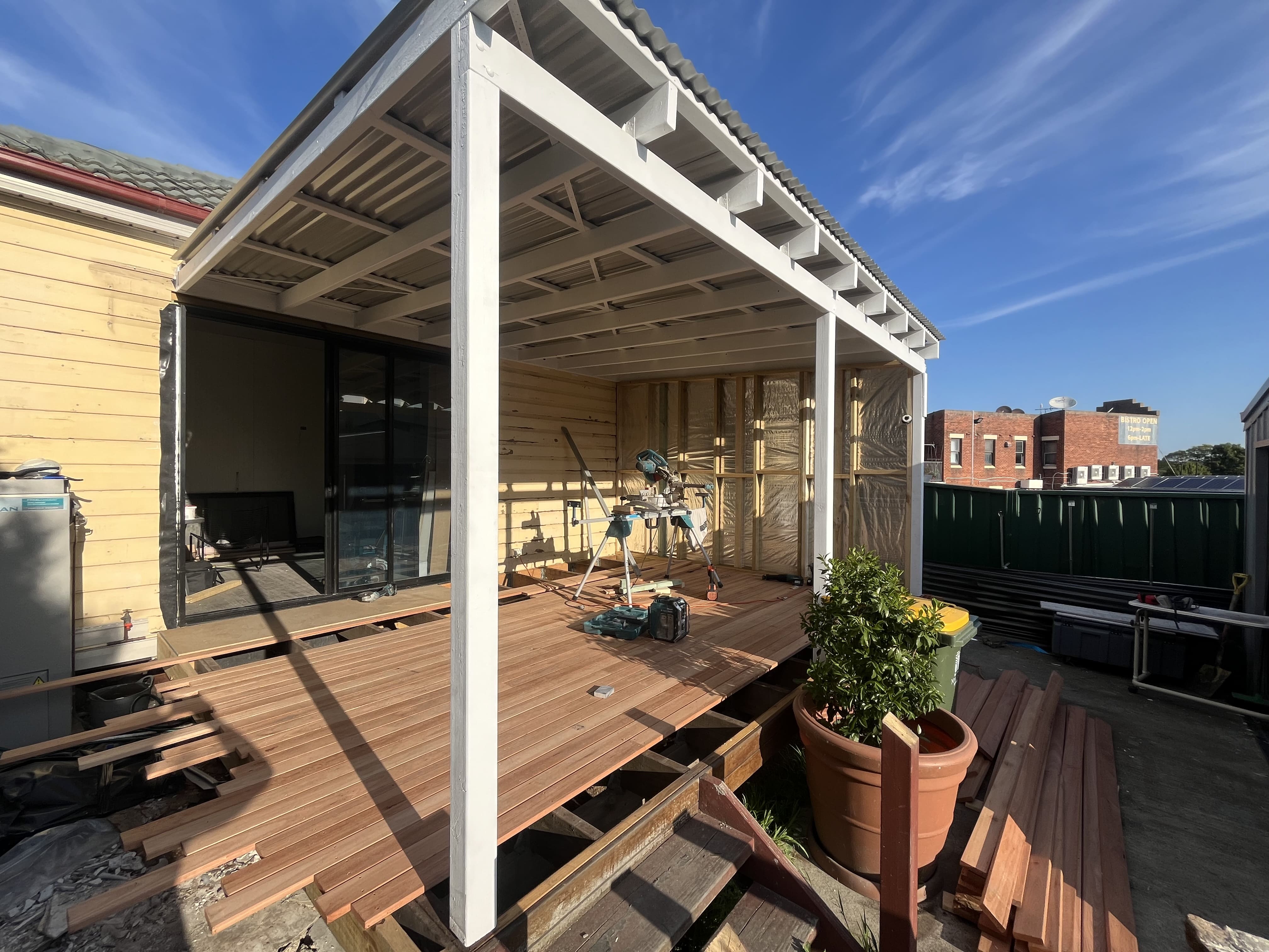 Timber deck and pergola build on the Lake Macquarie coast, Newcastle NSW