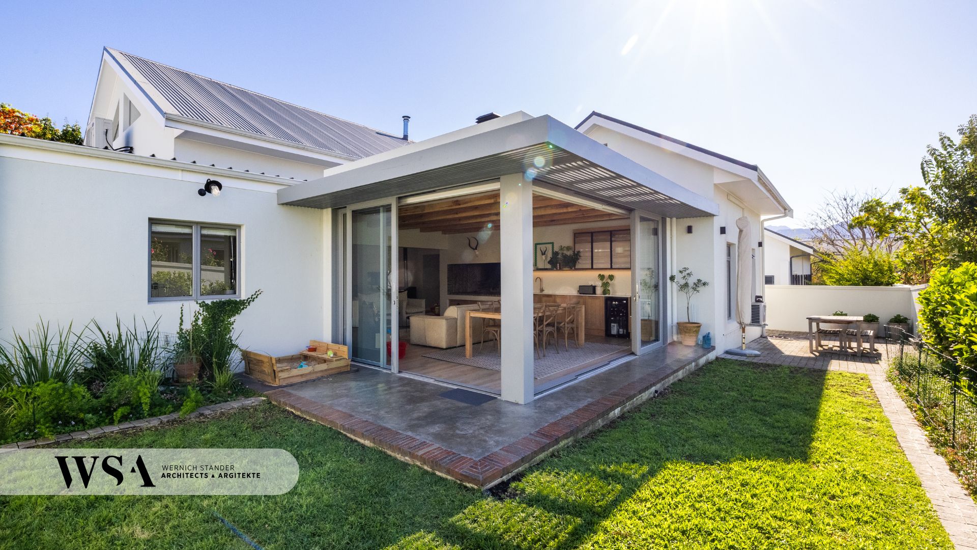 Private Residence image 16