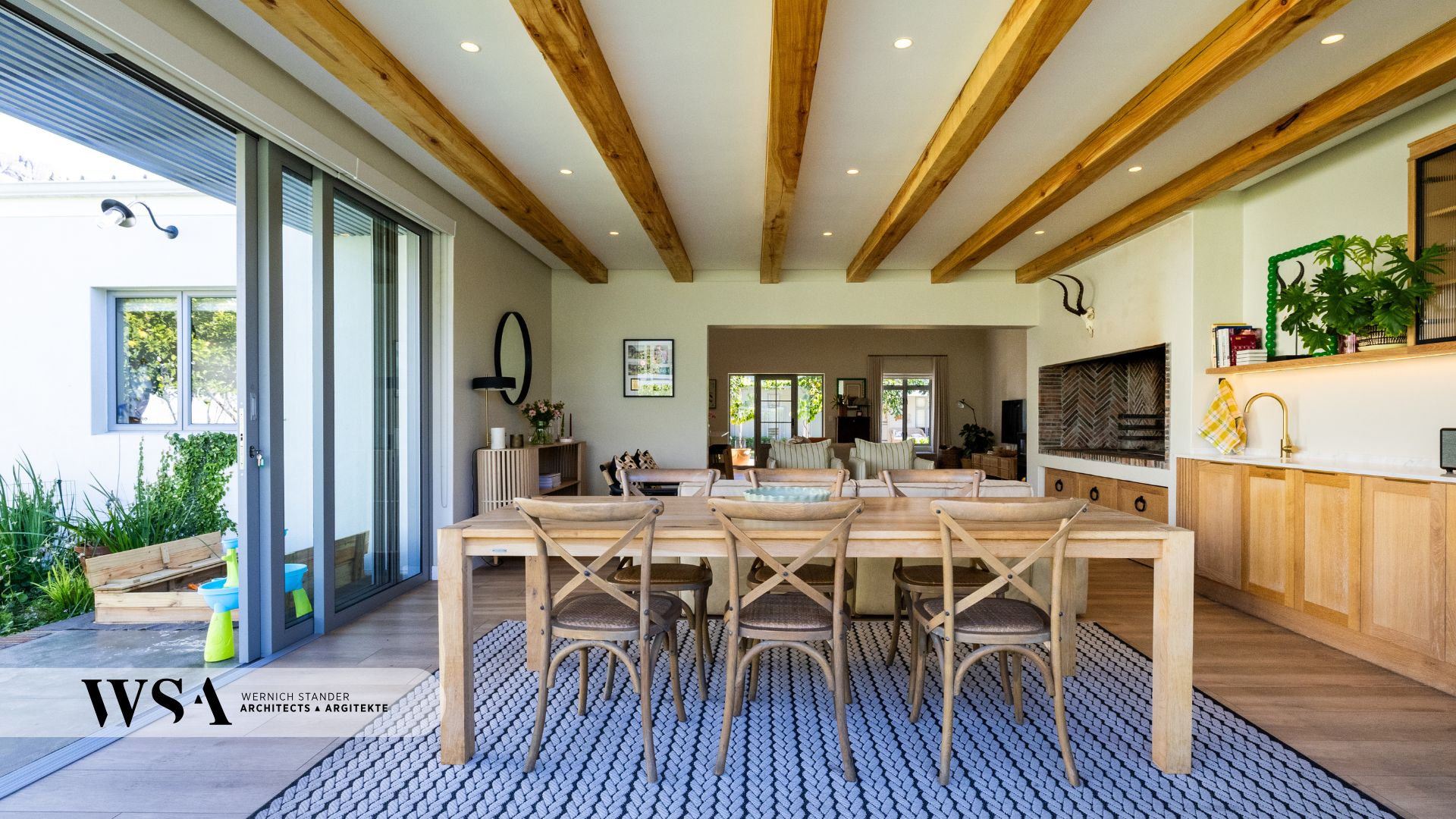 Private Residence image 15