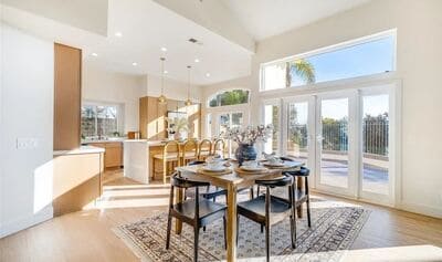 {{ custom_values.service_3 }} in {{custom_values.area_3})