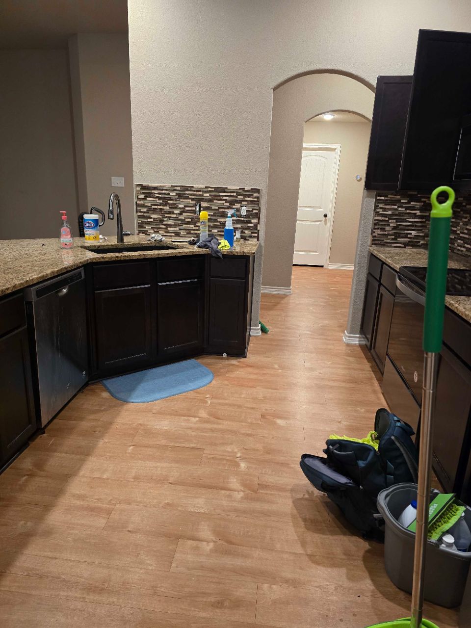Kitchen before cleaning