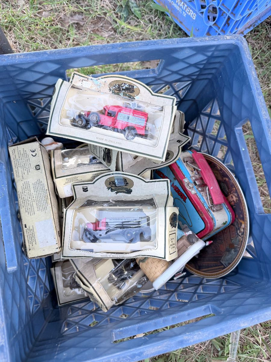 Estate sale item