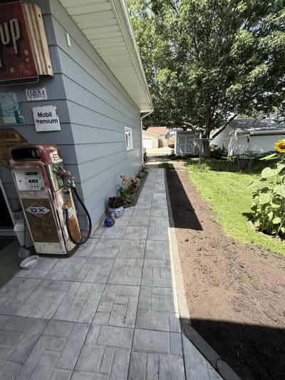 {{ custom_values.service_2 }} in {{custom_values.area_2})