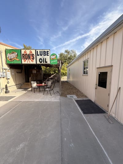 {{ custom_values.service_2 }} in {{custom_values.area_2})