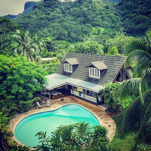 Logo Fare Haurevaiti Bed & Breakfast Moorea