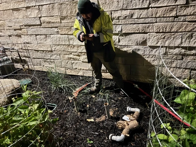  Fertilizer & Weed Control