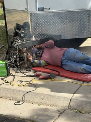 {{ custom_values.service_3 }} in {{custom_values.area_3})