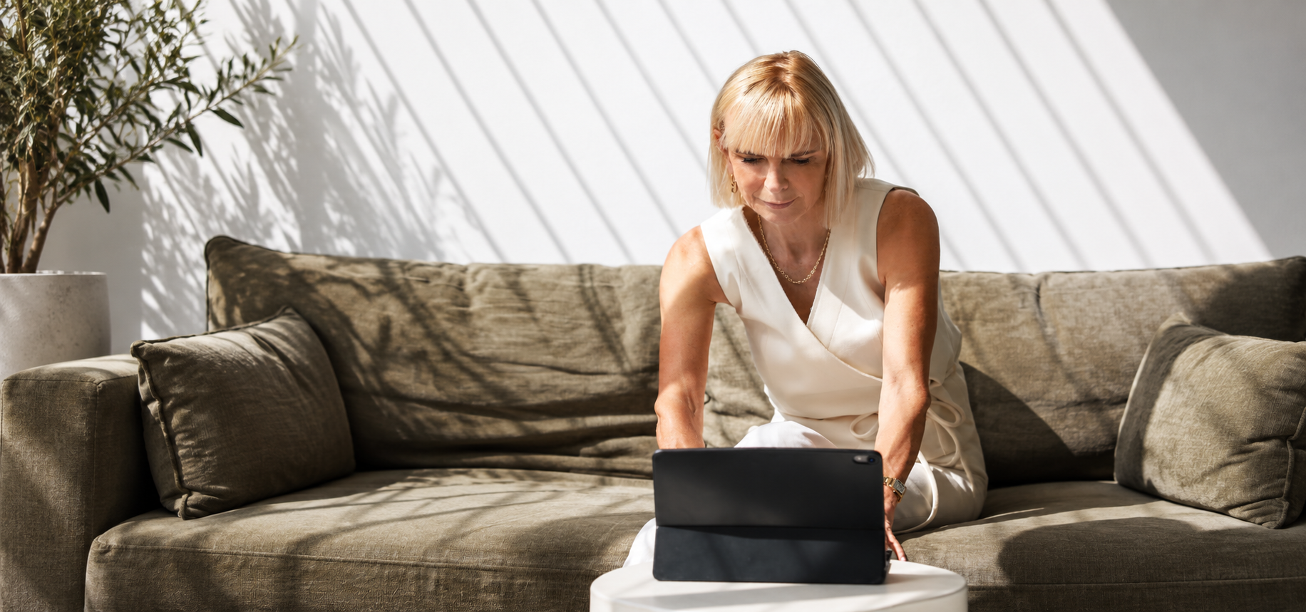 Lisa Lane working at her computer