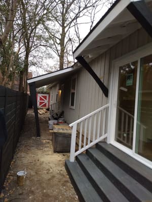 {{ custom_values.service_4 }} in {{custom_values.area_6})