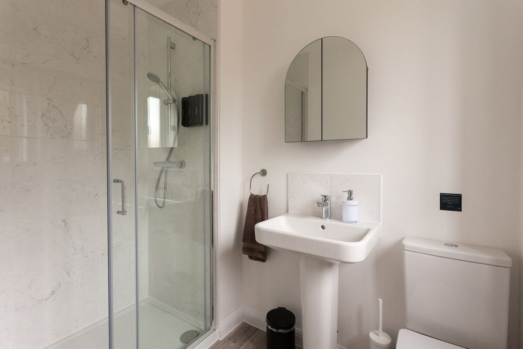 Runcorn 3BR Property - View 20