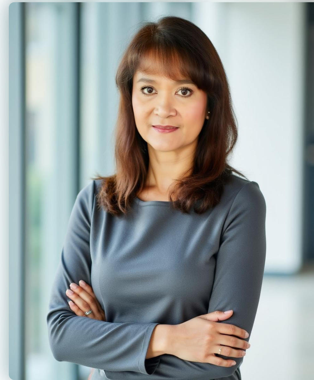 Holly Wisch, Real Estate Agent