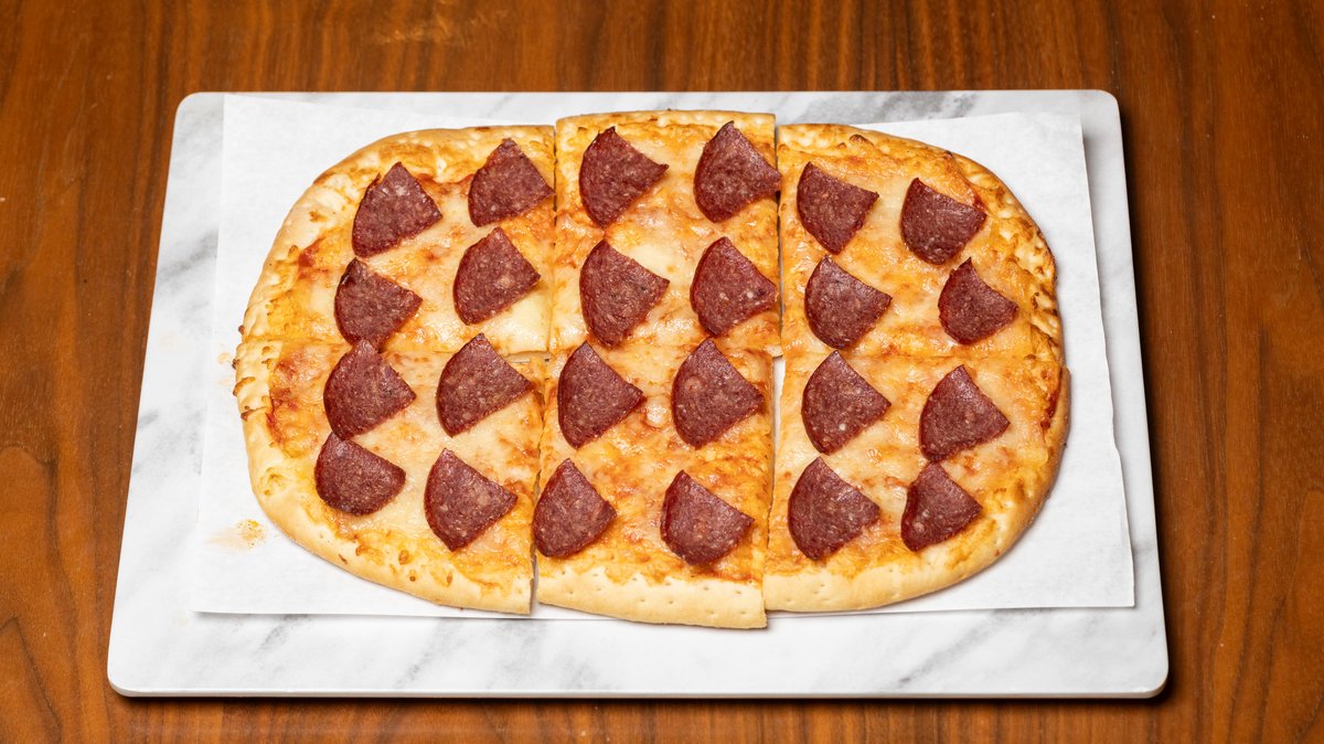 Pizza Peperoni Βeef (8 pieces)