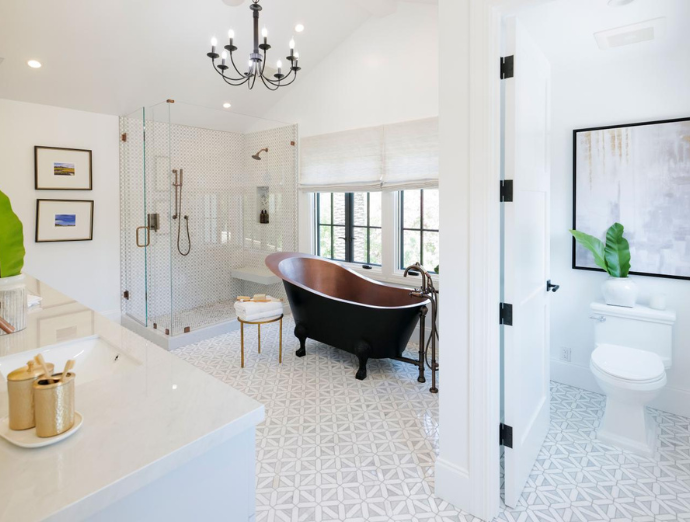Luxury bath remodel with high-end finishes, elegant fixtures, and spa-like atmosphere in Houston, TX