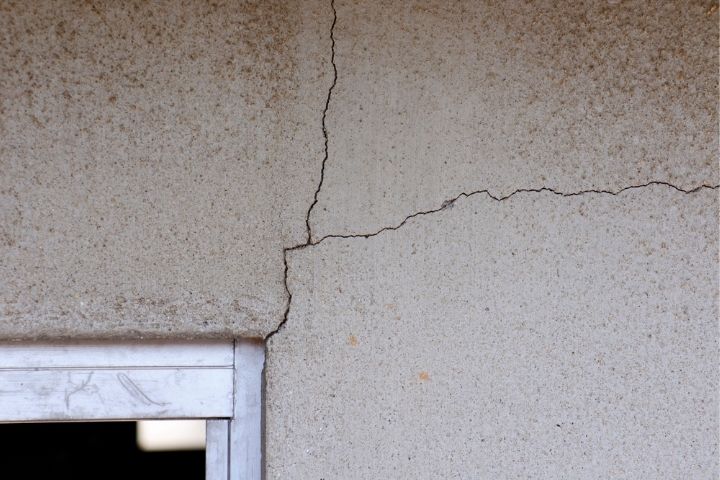 concrete foundations common problem cracked walls concrete foundations common problem cracked walls