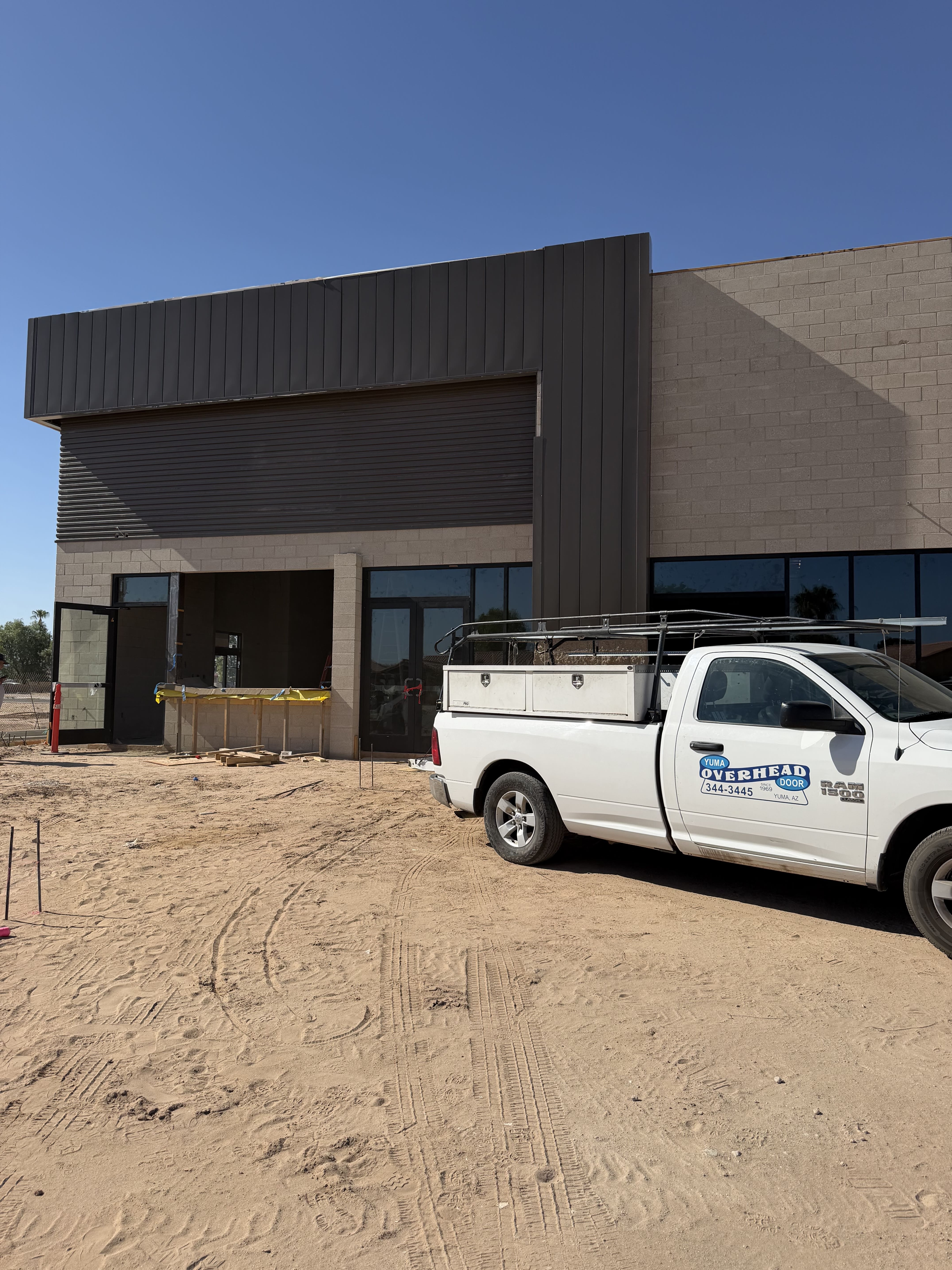 Emergency commercial garage door repair and service in Yuma, AZ