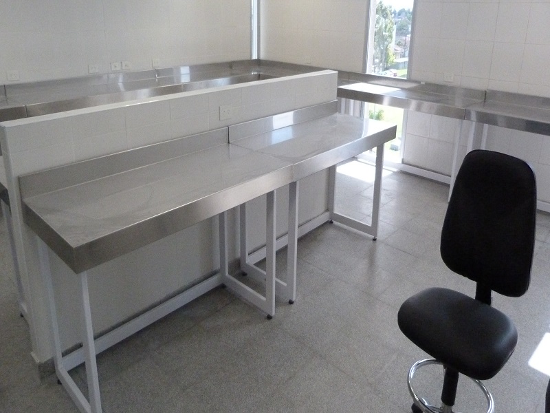 Mesa de trabajo en acero inoxidable