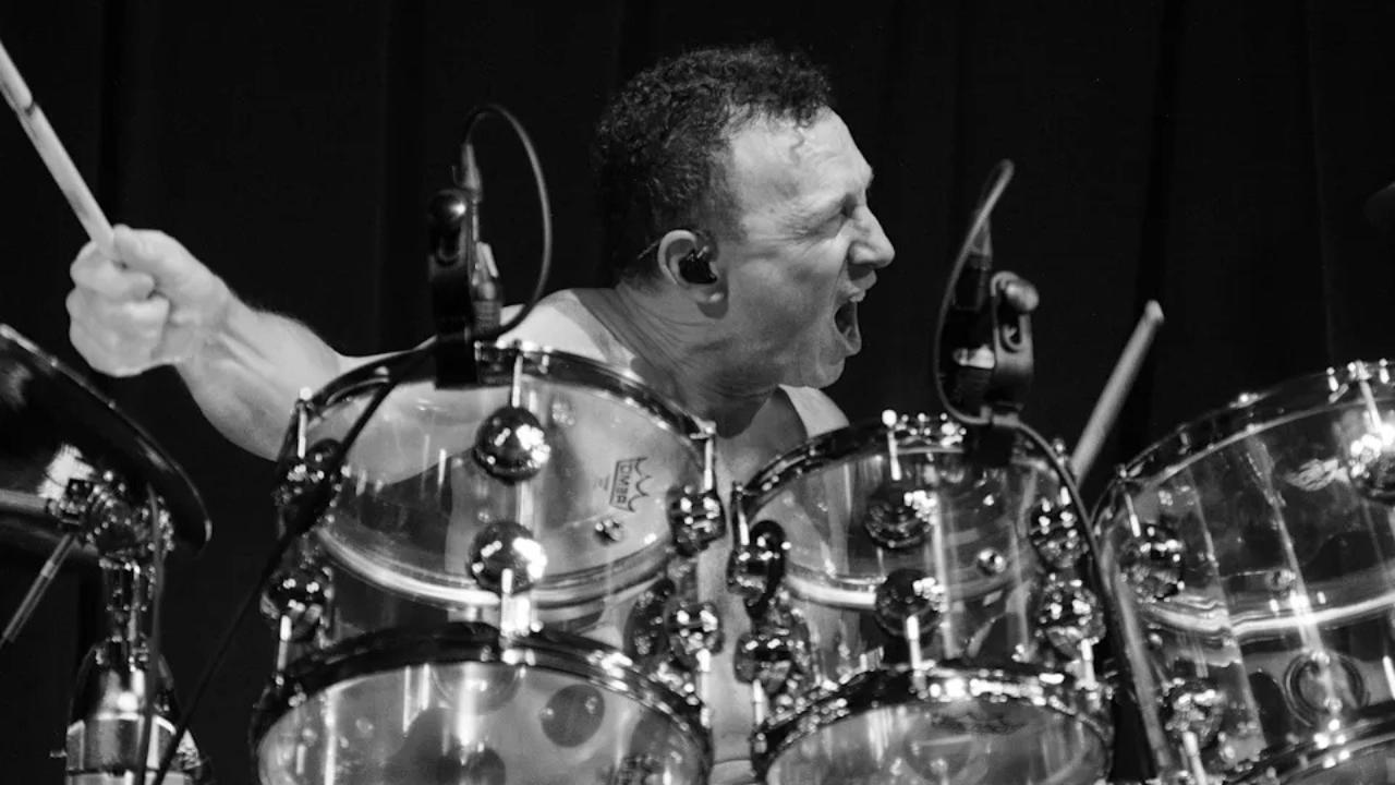 Stephen Perkins drumming Stephen Perkins drumming